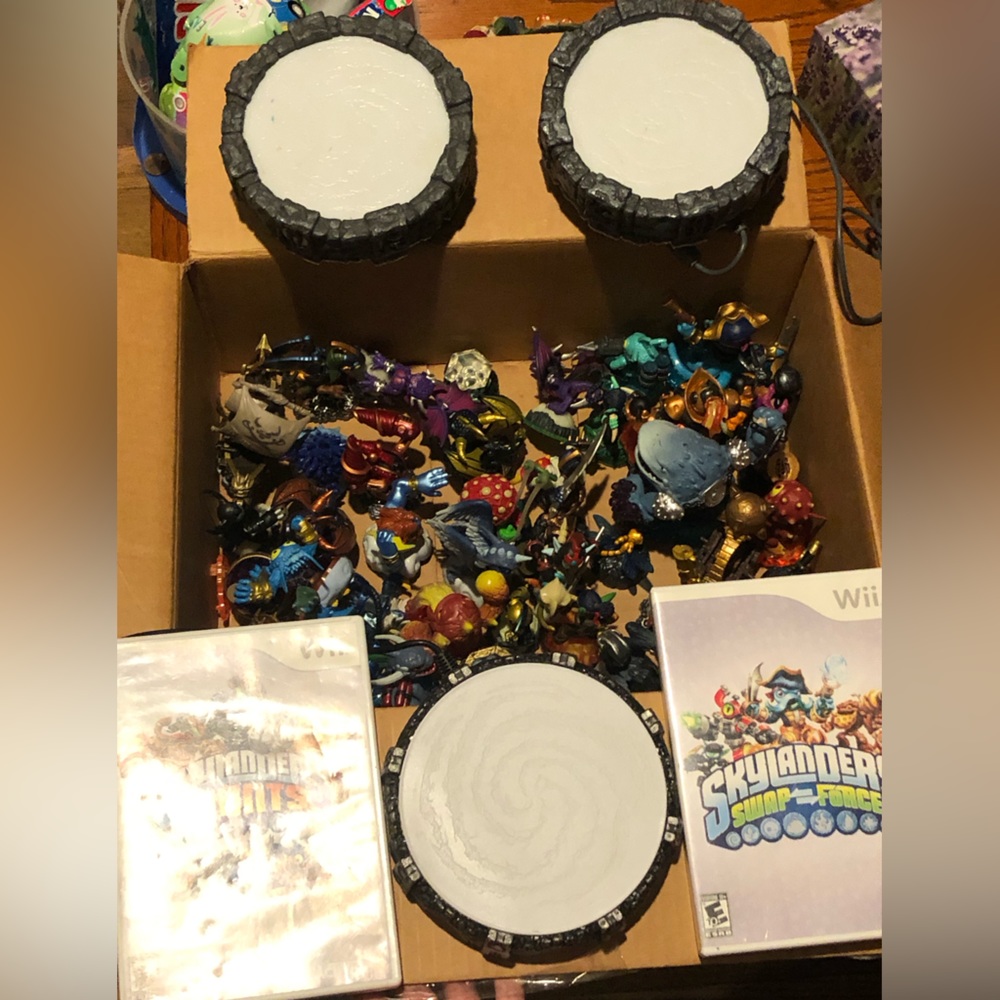 Wii Skylander Pack 36 Figures, 3 Portals, & 2 games Swap Forces & Giants